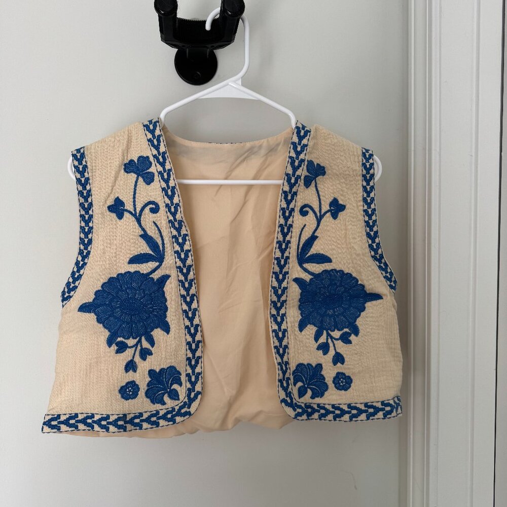 Vintage Style Blue Floral Embroidery Waistcoat Vest